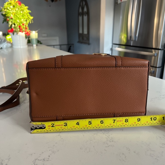 Tory Burch Tan Leather Tote with Red Accents - Picture 5 of 9